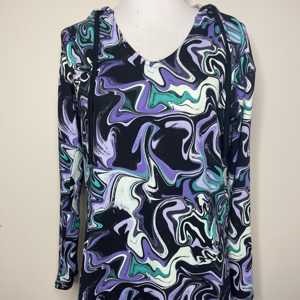 Abstract Swirl Long Sleeve Top